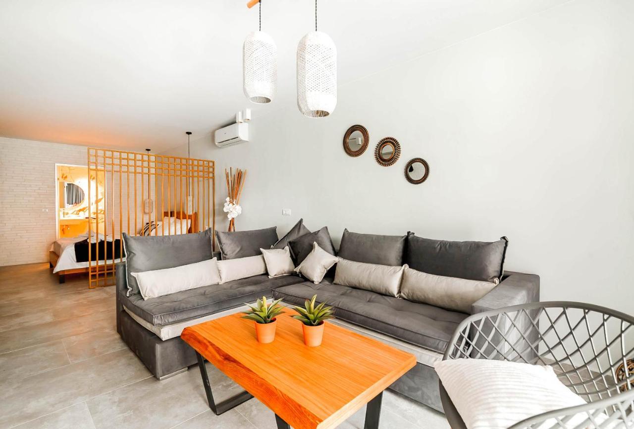 Olia Suites Parga Exteriör bild